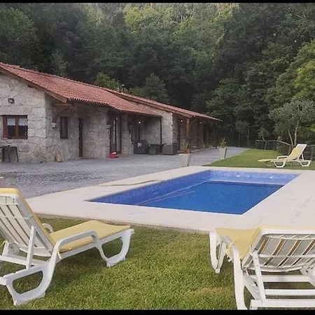 別荘 Casa Das Leirinhas- Refugio Do Geres - T3 House -